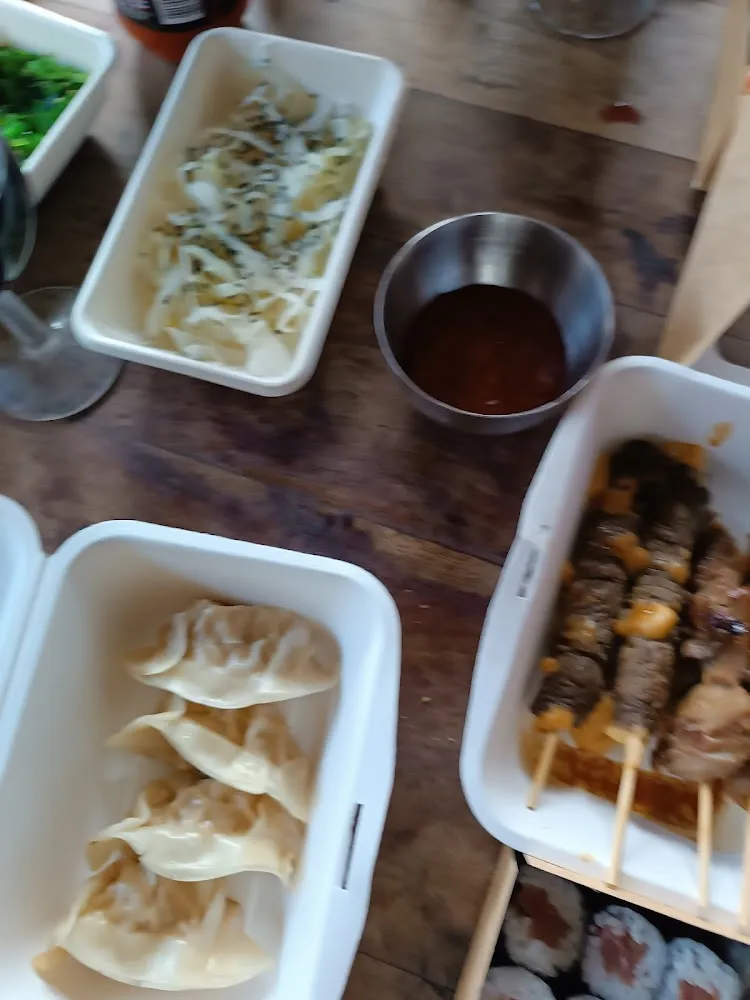 Salade de Chou Gypzas Poulet Brochettes